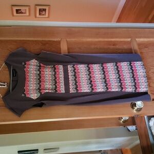 Women's cap-sleeve dress with knitted detail